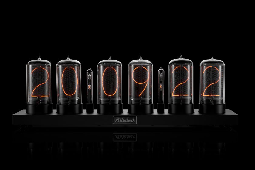 ZIN70 Nixie Tube Clock Black Aluminium Case by Millclock