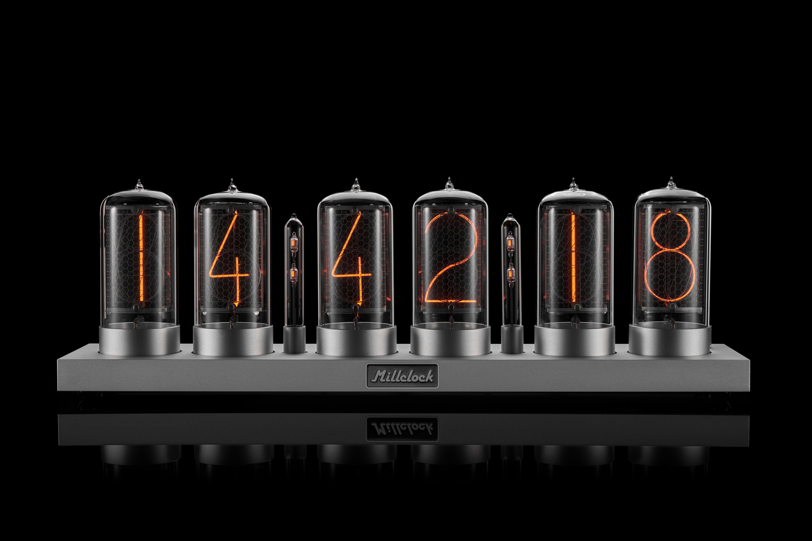 ZIN70 Nixie Tube Clock Silver Aluminium Case by Millclock