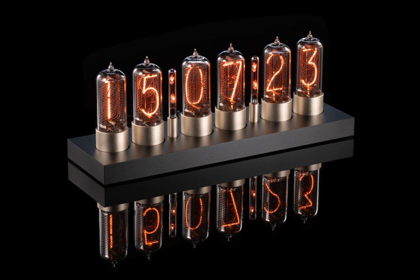 ZIN18 Nixie Tube Clock – Black Case & Gold Tube Bases | Millclock