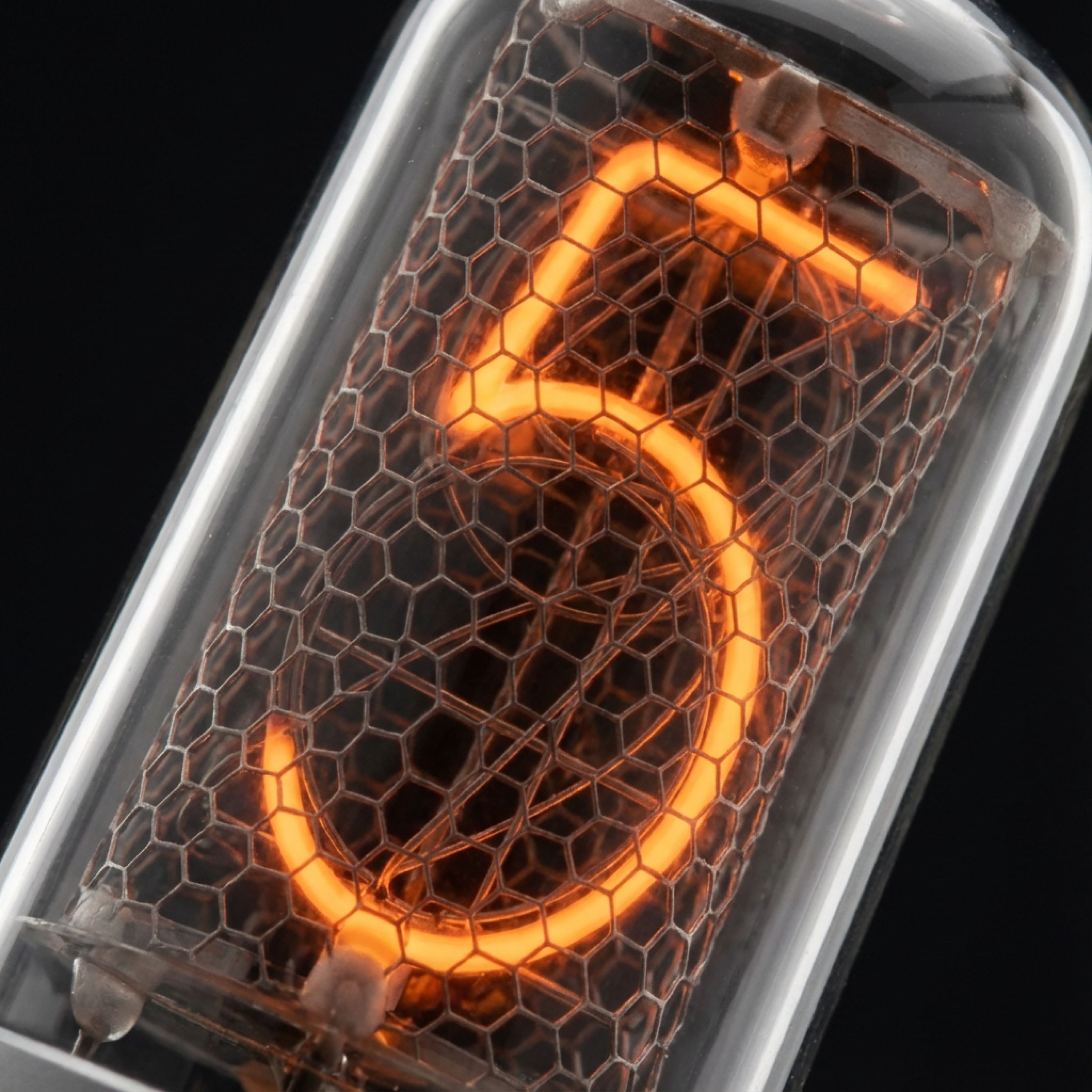 ZIN18 Nixie Tube with Black Base | Millclock
