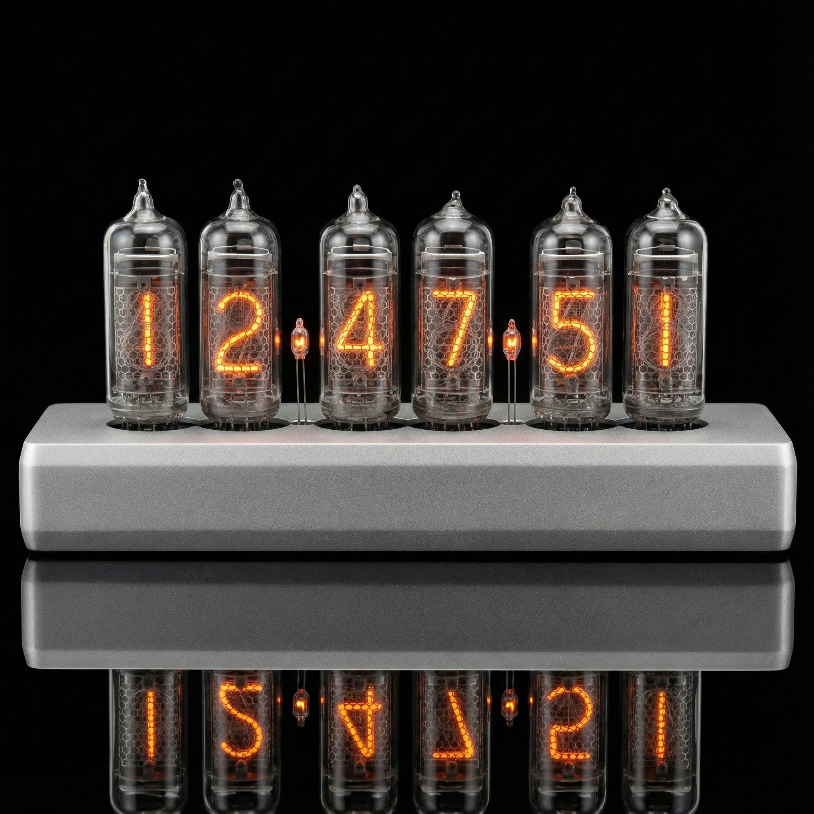 IN-14 Nixie Tube Clock – Silver Anodised Aluminium Case with 6 Vintage Tubes | Millclock