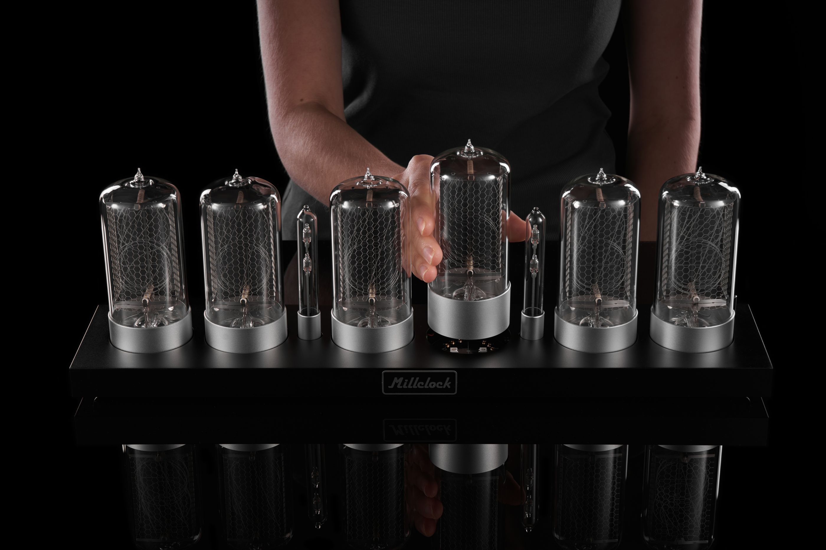 ZIN70 Nixie Tube Clock Silver Case with Black Bases | Millclock